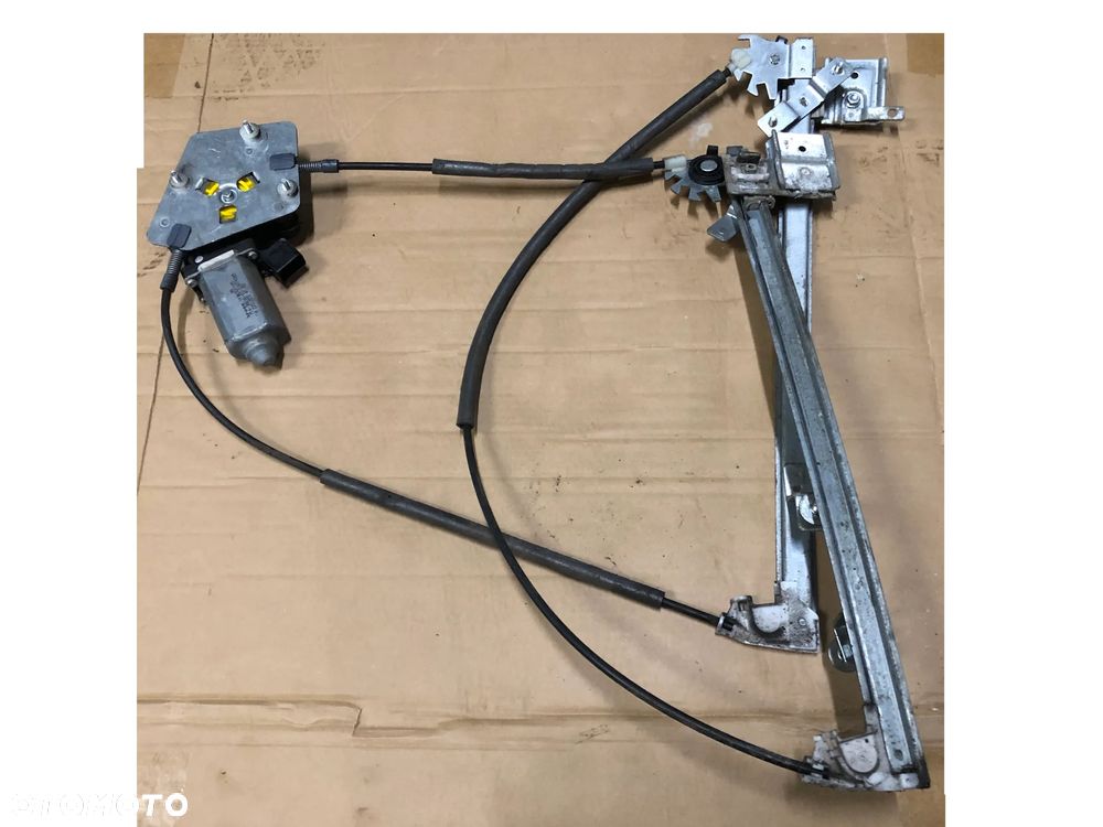 Podnośnik szyby tylna klapa Land Rover Freelander - 1