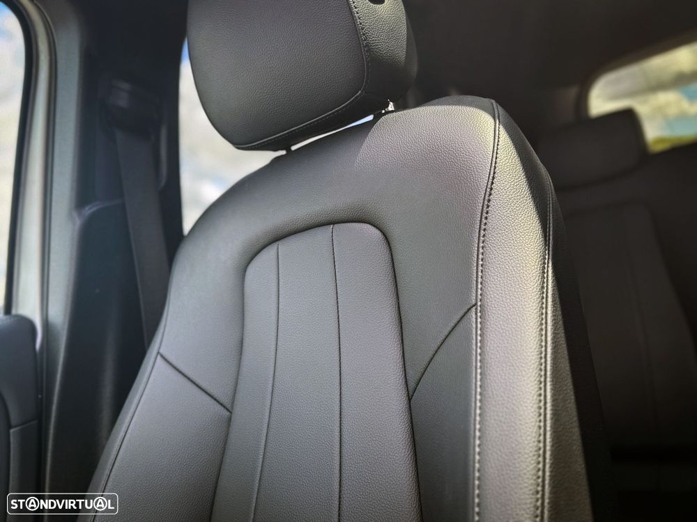 Mercedes-Benz GLA 250 - 12