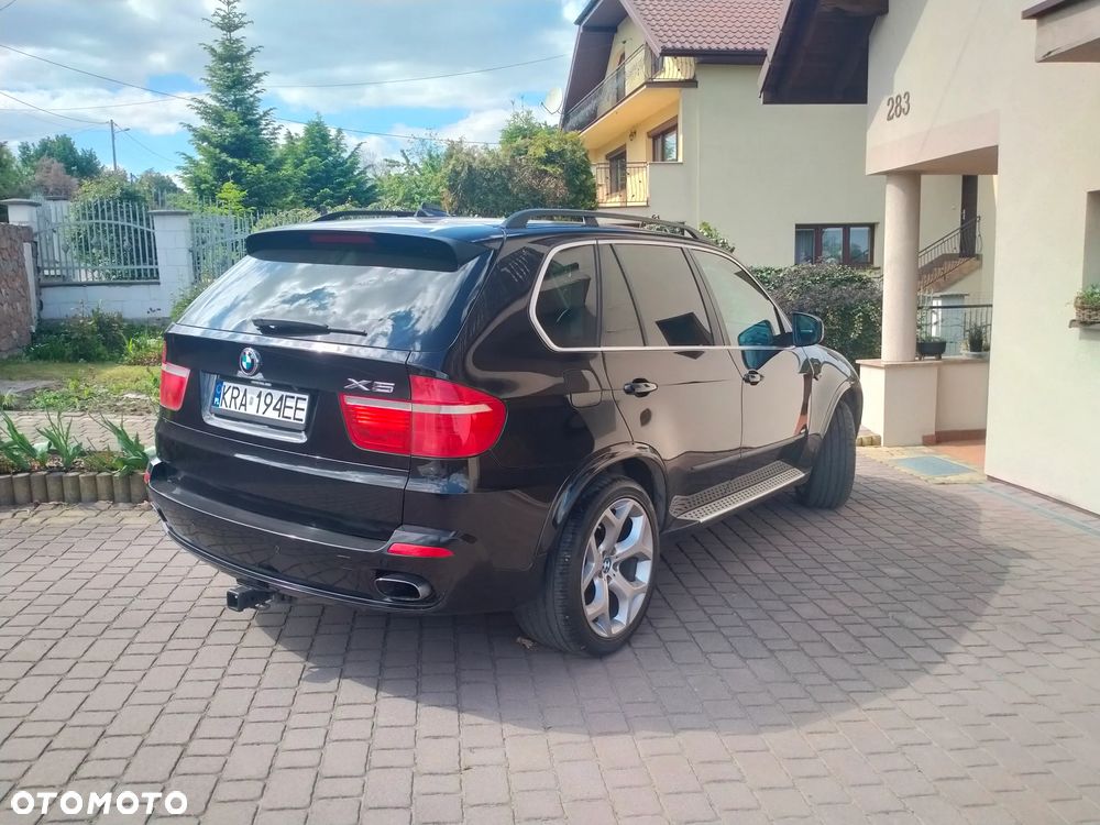 BMW X5 4.8i - 14