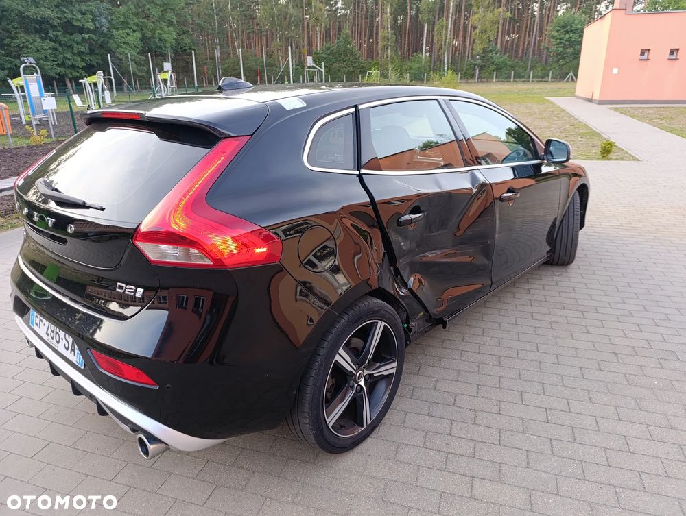 Volvo V40 D2 Drive-E SCR R-Design Momentum - 5