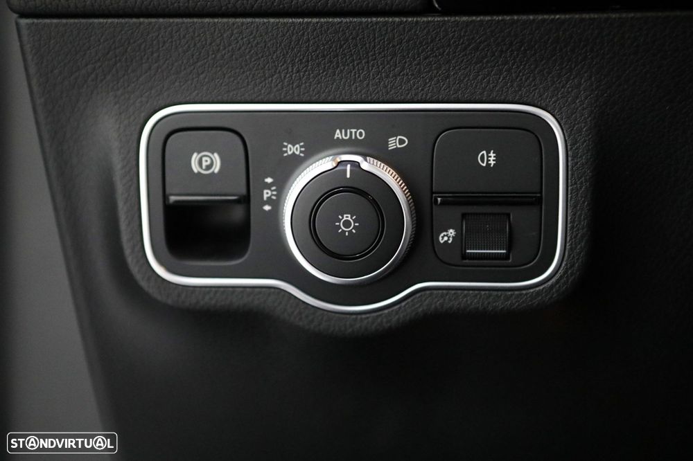 Mercedes-Benz GLA 250 e AMG Line - 22