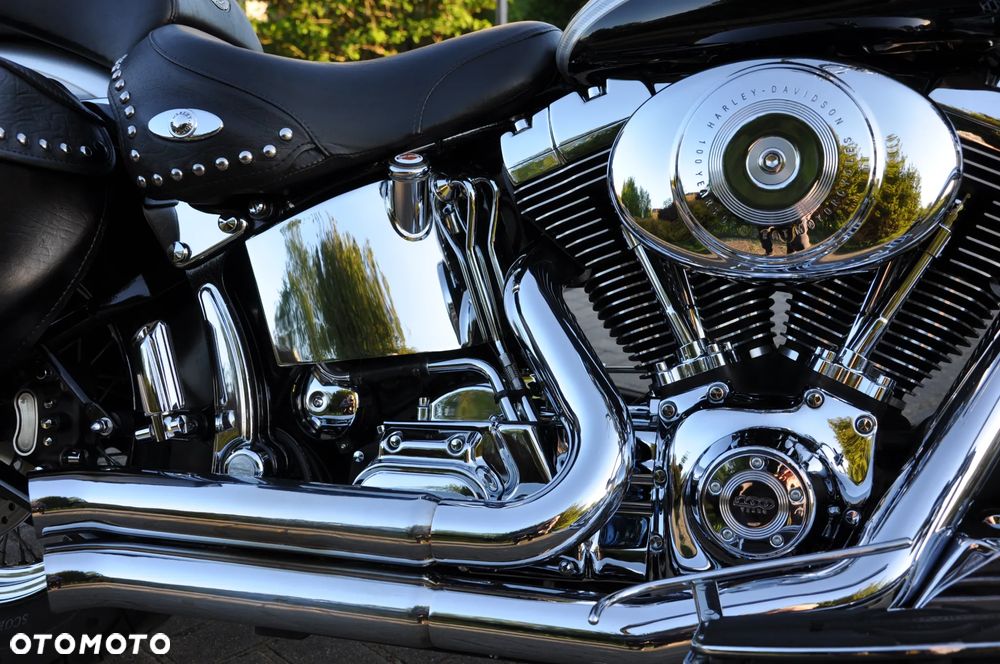 Harley-Davidson Softail Heritage Classic - 12