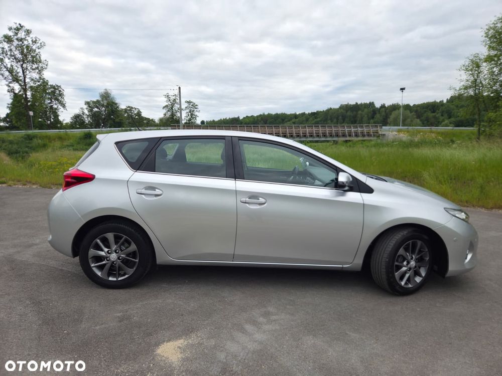 Toyota Auris 1.6 Valvematic Life - 4