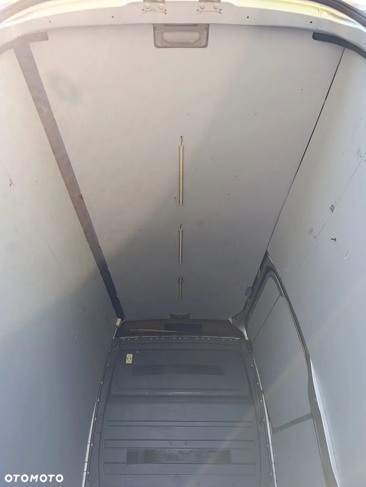 Volkswagen Crafter - 24