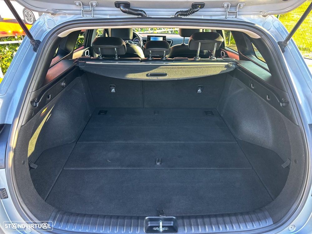 Kia Ceed SW 1.6 CRDi MHEV Drive - 12