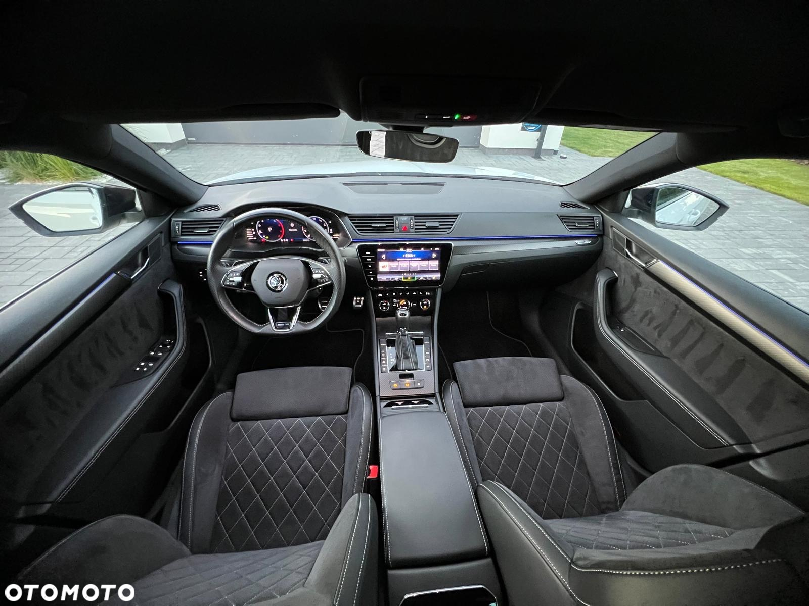 Skoda Superb 2.0 TDI 4x4 DSG Sportline - 20