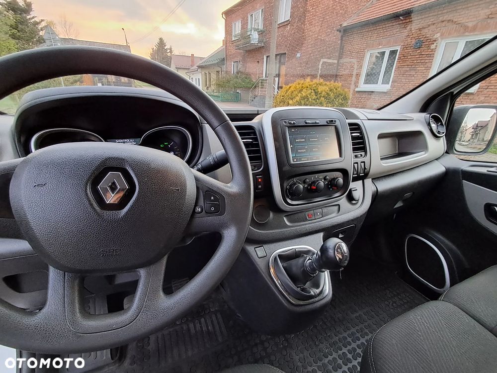 Renault Trafic - 26