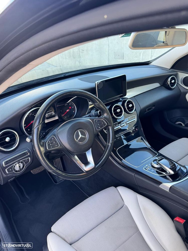 Mercedes-Benz C 220 - 11