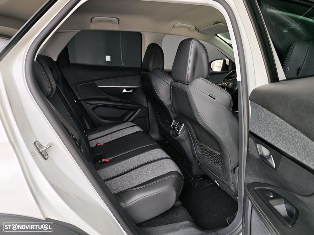 Peugeot 3008 PureTech 130 Stop & Start Allure - 37