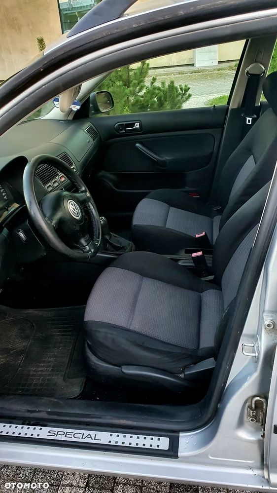 Volkswagen Golf - 18