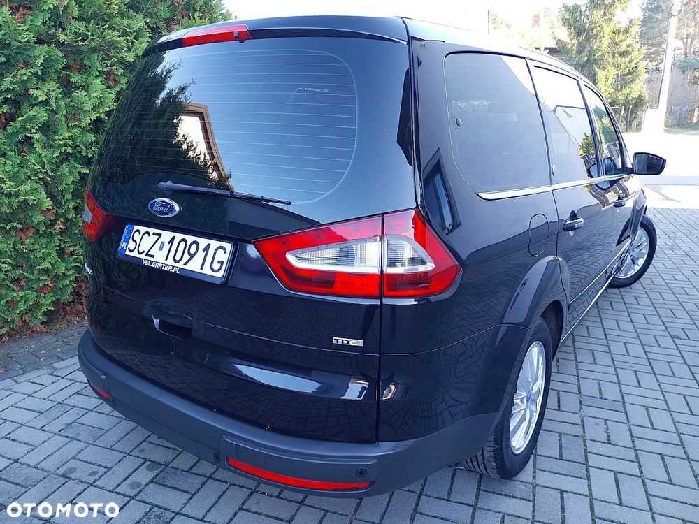 Ford Galaxy 2.0 TDCi Ghia - 38