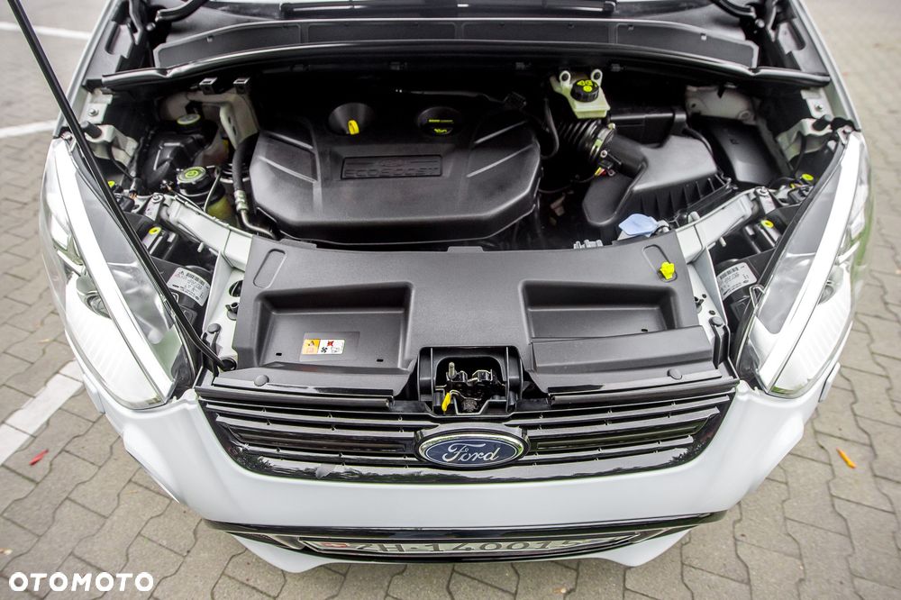 Ford S-Max 2.0 T Titanium - 37