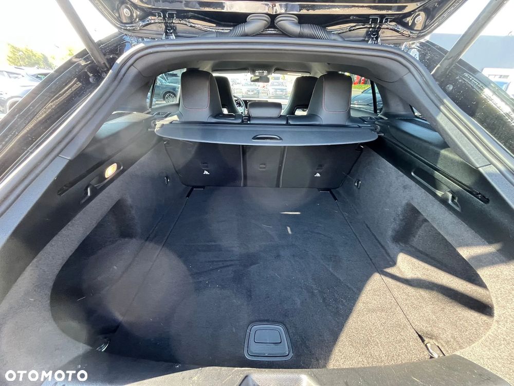 Mercedes-Benz CLA 200 AMG Line 7G-DCT - 12