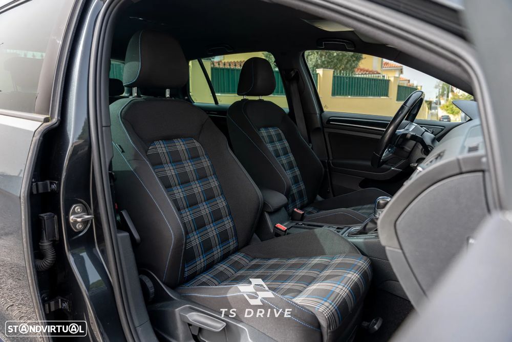 VW Golf 1.4 GTE Plug-In-Hybrid DSG - 9