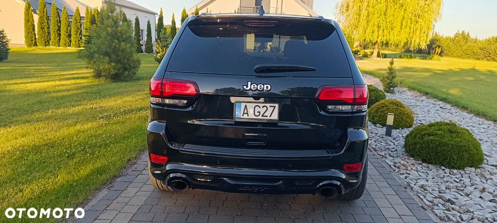 Jeep Grand Cherokee SRT - 7
