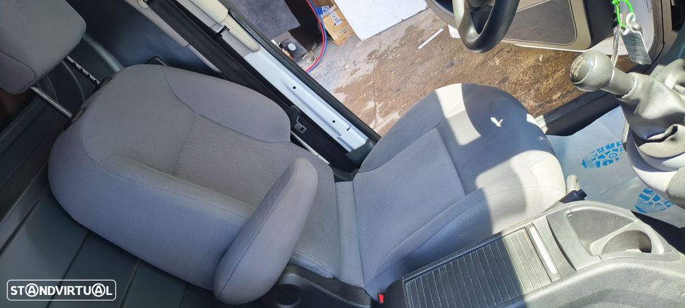 Peugeot PARTNER 1.6 BLUE HDI - 13