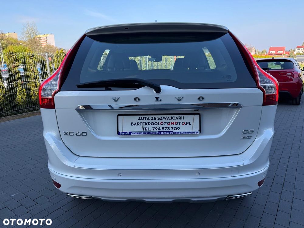 Volvo XC 60 D5 AWD Geartronic Summum - 9