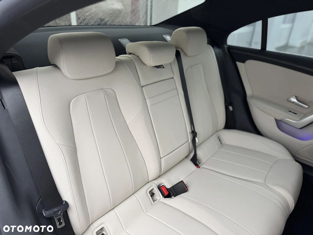 Mercedes-Benz CLA 200 Progressive 7G-DCT - 13