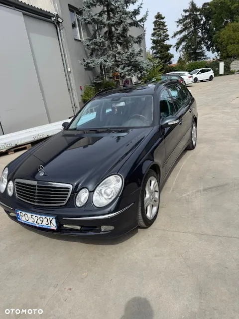 Mercedes-Benz Klasa E 320 CDI T Classic - 4