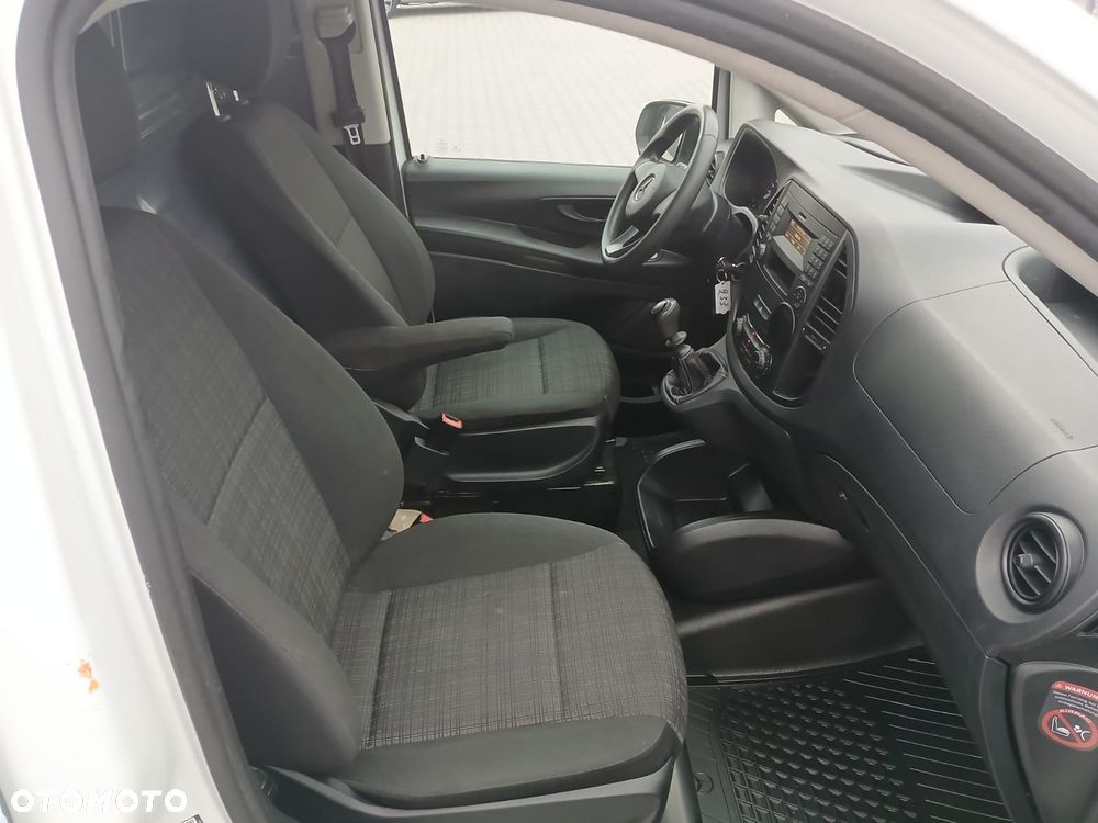 Mercedes-Benz VITO - 24