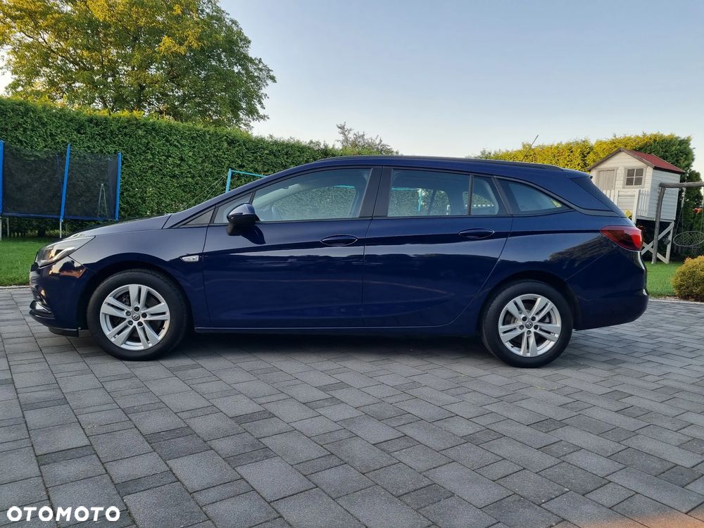 Opel Astra 1.6 CDTI Cosmo - 11