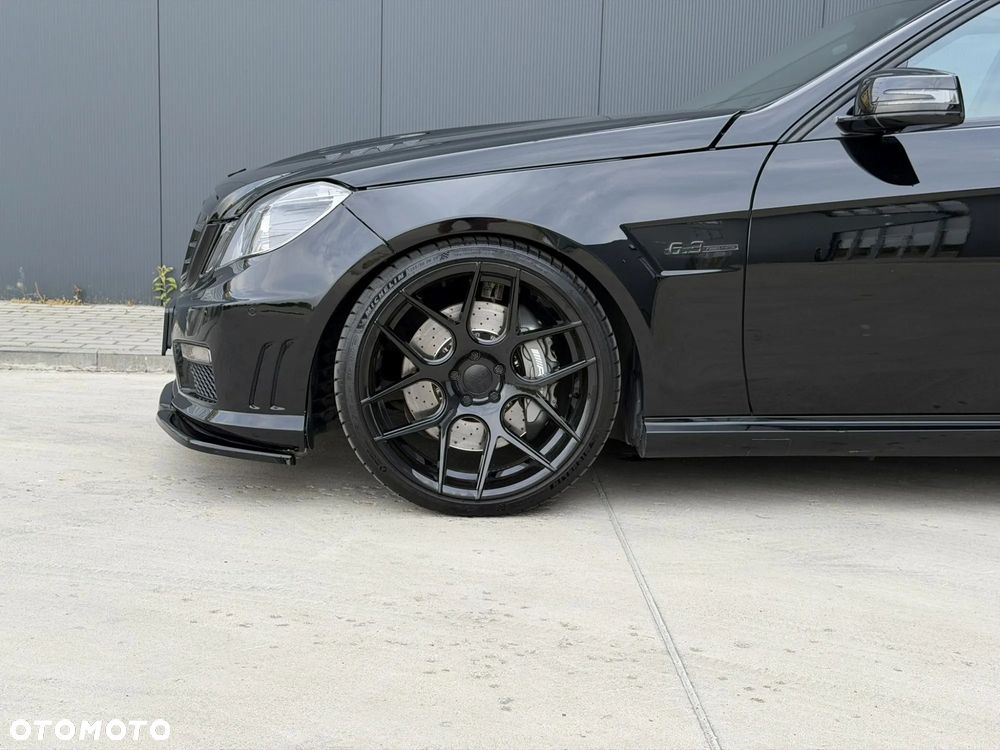 Mercedes-Benz Klasa E 63 AMG AMG Speedshift 7G-MCT - 17