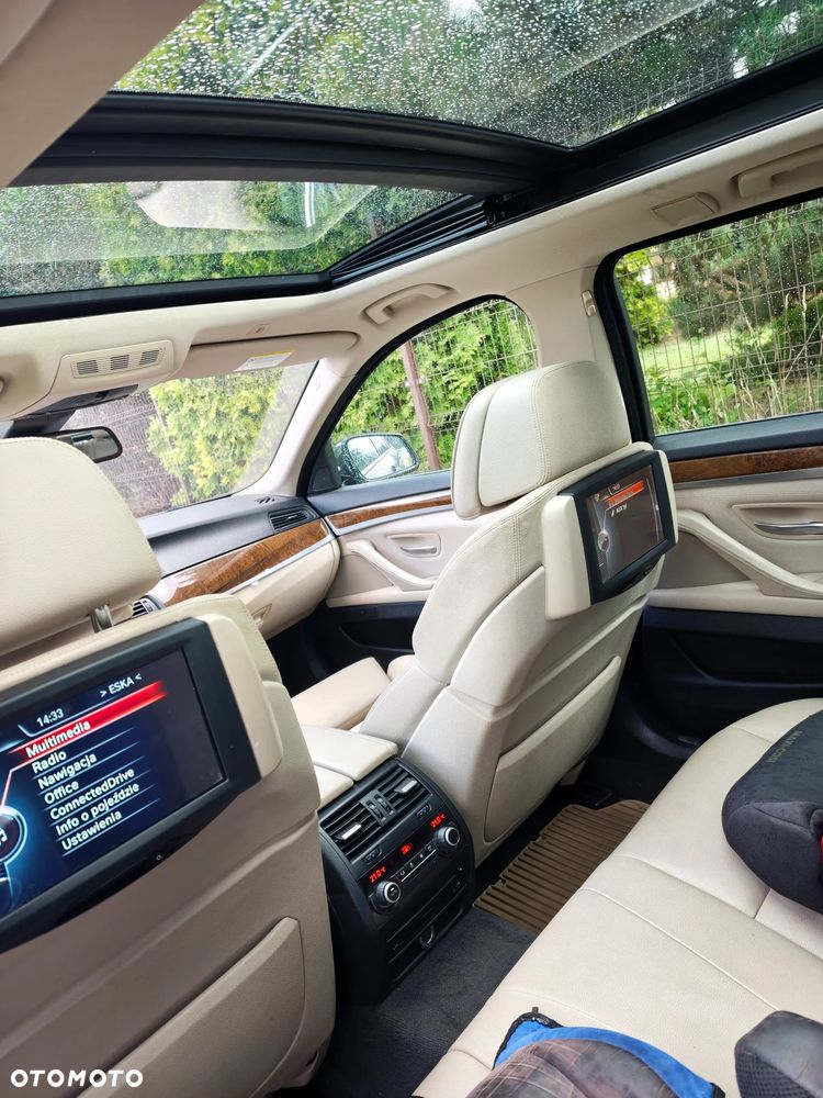 BMW Seria 5 530d Luxury Line - 23