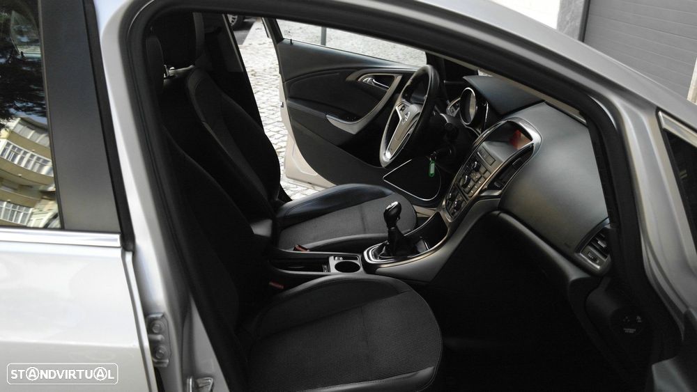 Opel Astra Sports Tourer 1.7 CDTi Cosmo - 24