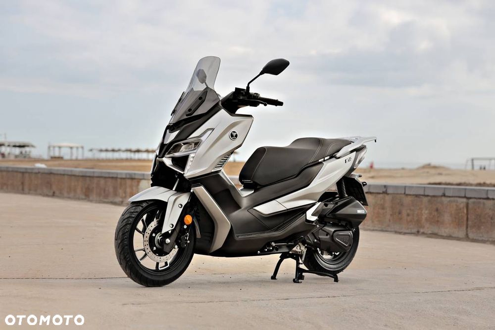 VOGE SR1 - 22