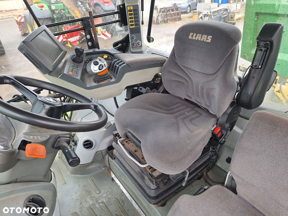 Claas Arion 650 4X4 - 10