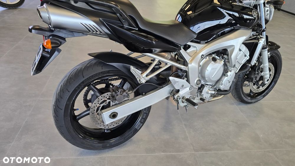 Yamaha FZ6 - 23