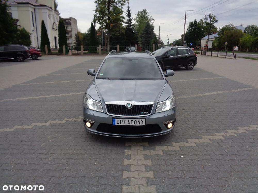 Skoda Octavia 2.0 TDI CR DPF RS - 11