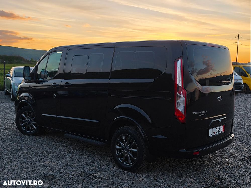 Ford Tourneo Custom - 20
