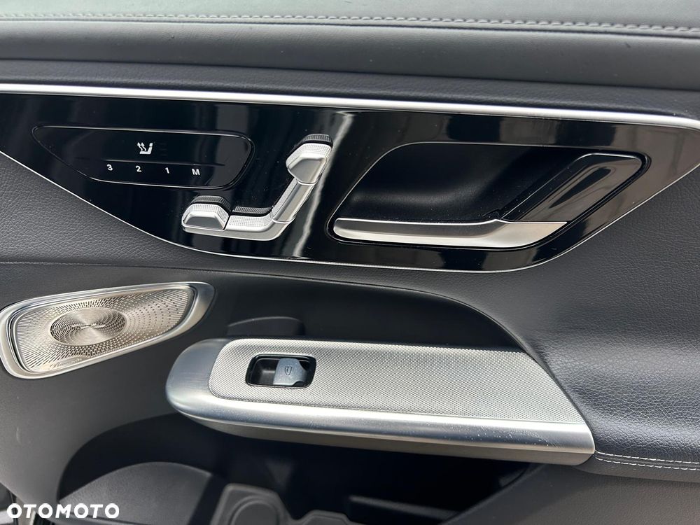 Mercedes-Benz GLC - 21