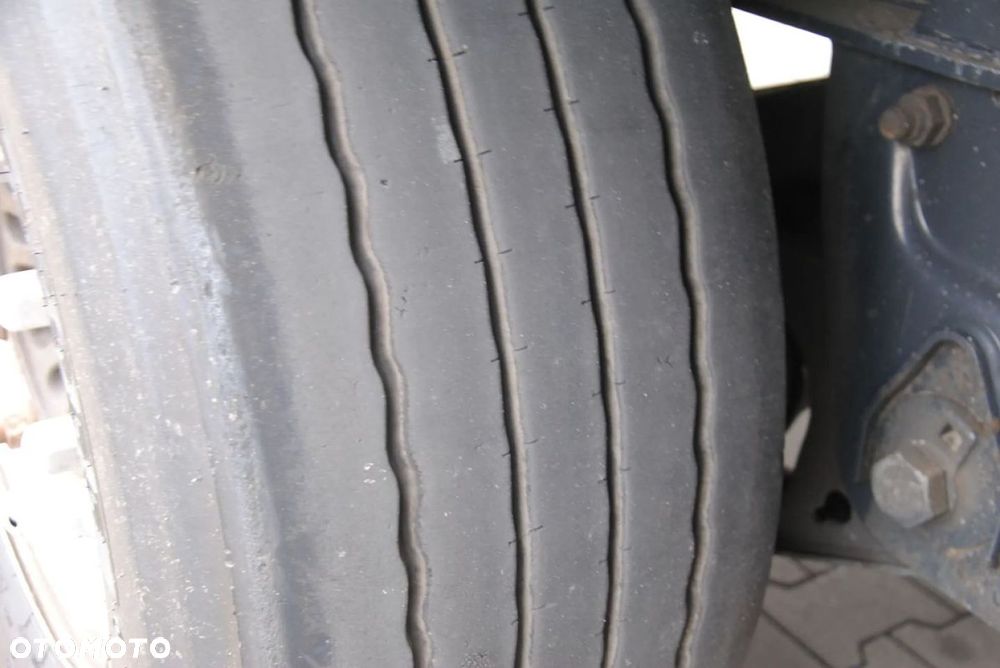 Wielton Podnoszona oś, SAF - 18