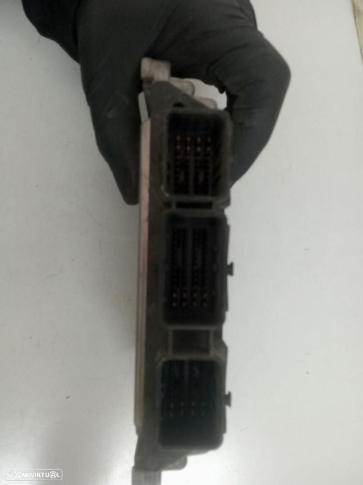 CENTRALINA MOTOR UCE RENAULT SCÉNIC II 2005 -0281012769 - 2