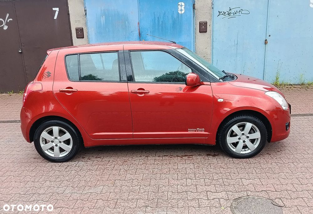 Suzuki Swift 1.3 Club - 5