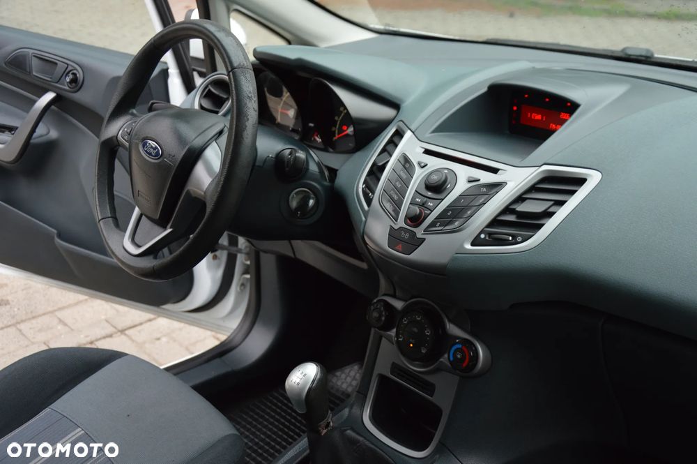 Ford Fiesta 1.25 Viva - 14