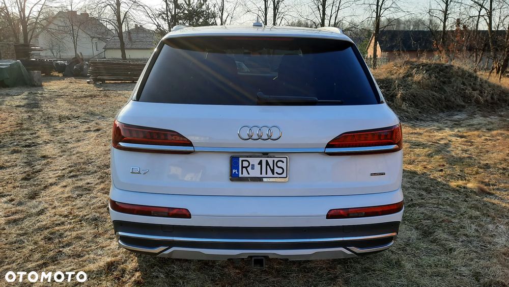 Audi Q7 - 7