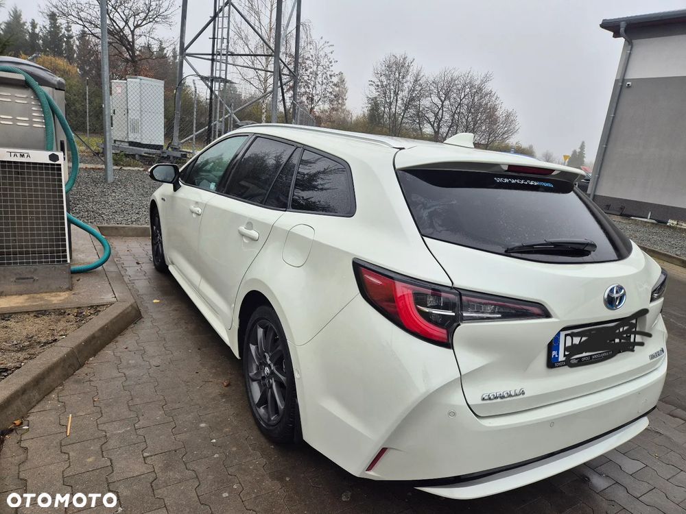 Toyota Corolla 1.8 Hybrid Comfort - 2