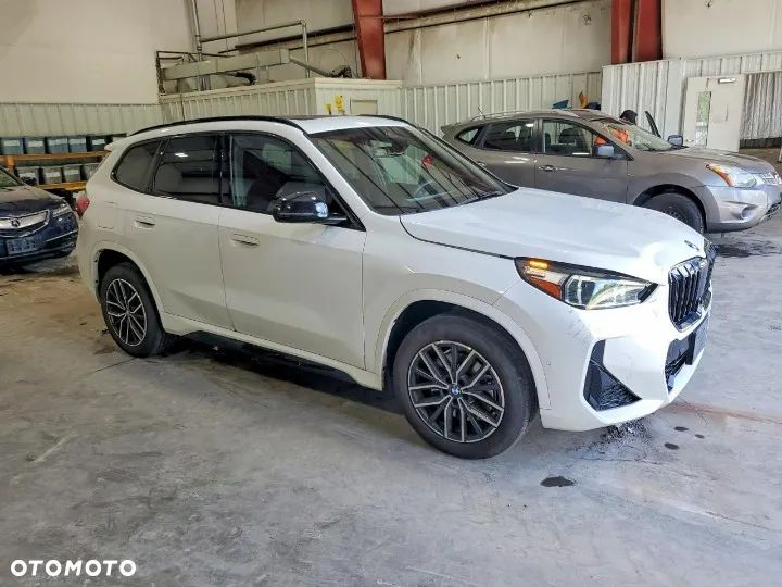 BMW X1 xDrive25i xLine - 4