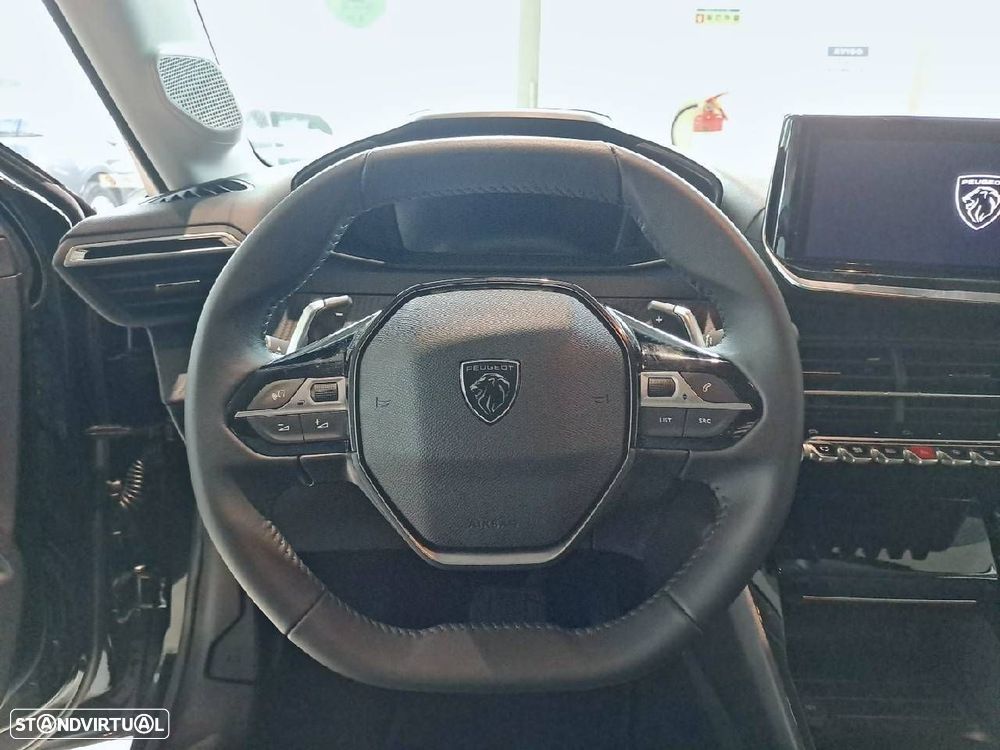 Peugeot 208 1.2 Hybrid Allure e-DCS6 - 12