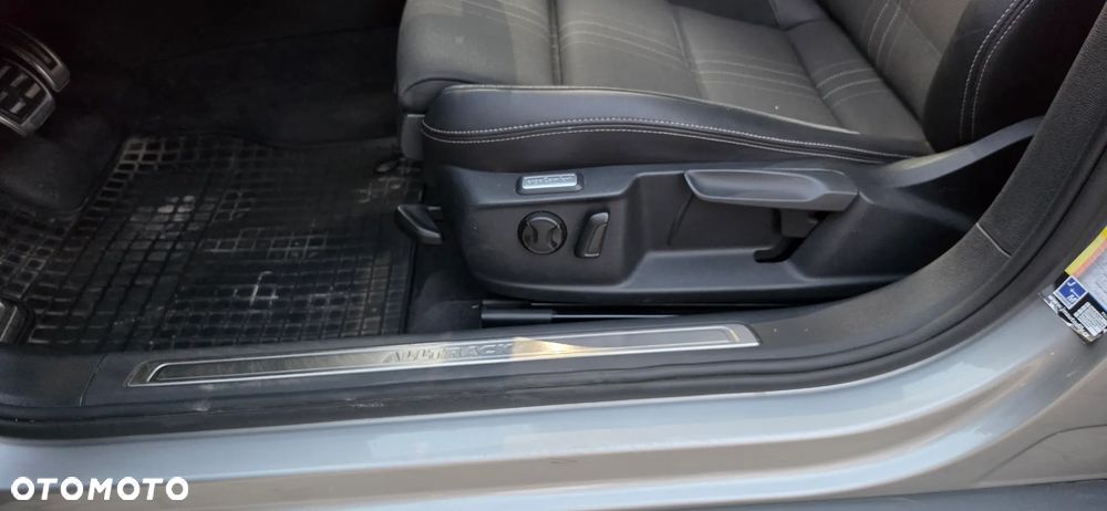 Volkswagen Passat - 21