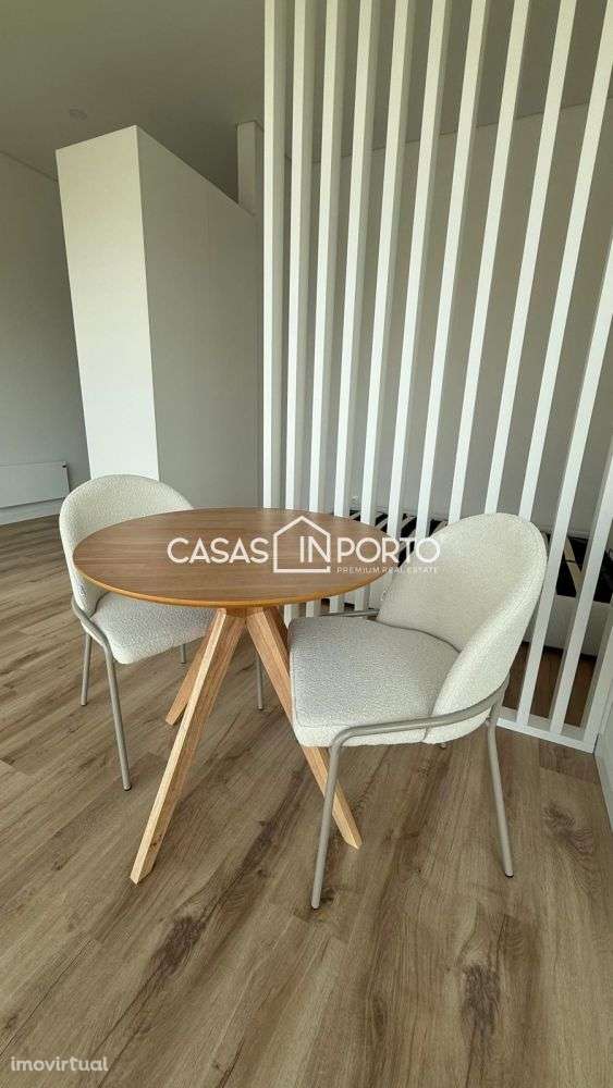 Apartamento com lugar de garagem próximo ao Hospital de São João - Grande imagem: 5/23