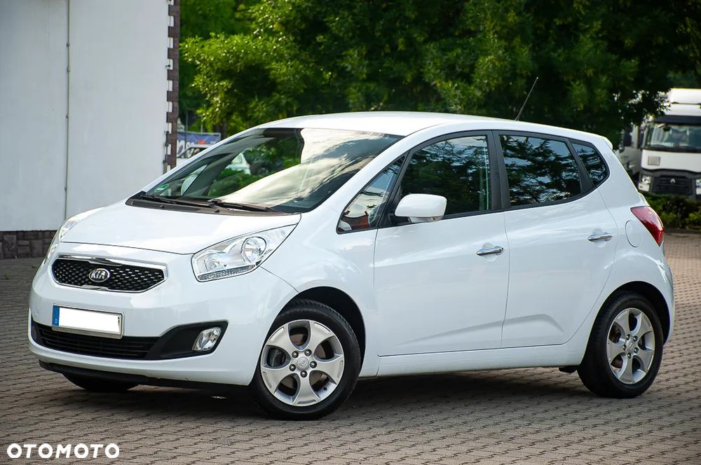 Kia Venga 1.4 CVVT Titanium Collection - 9