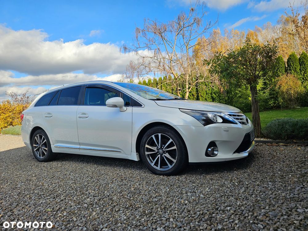 Toyota Avensis - 1
