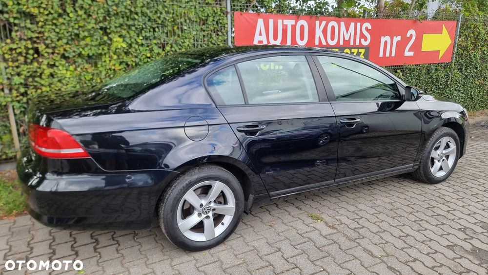 Volkswagen Passat - 6