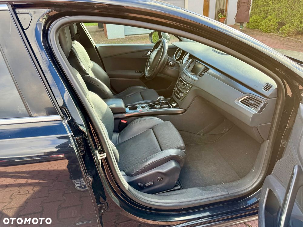 Peugeot 508 RXH Hybrid4 - 10