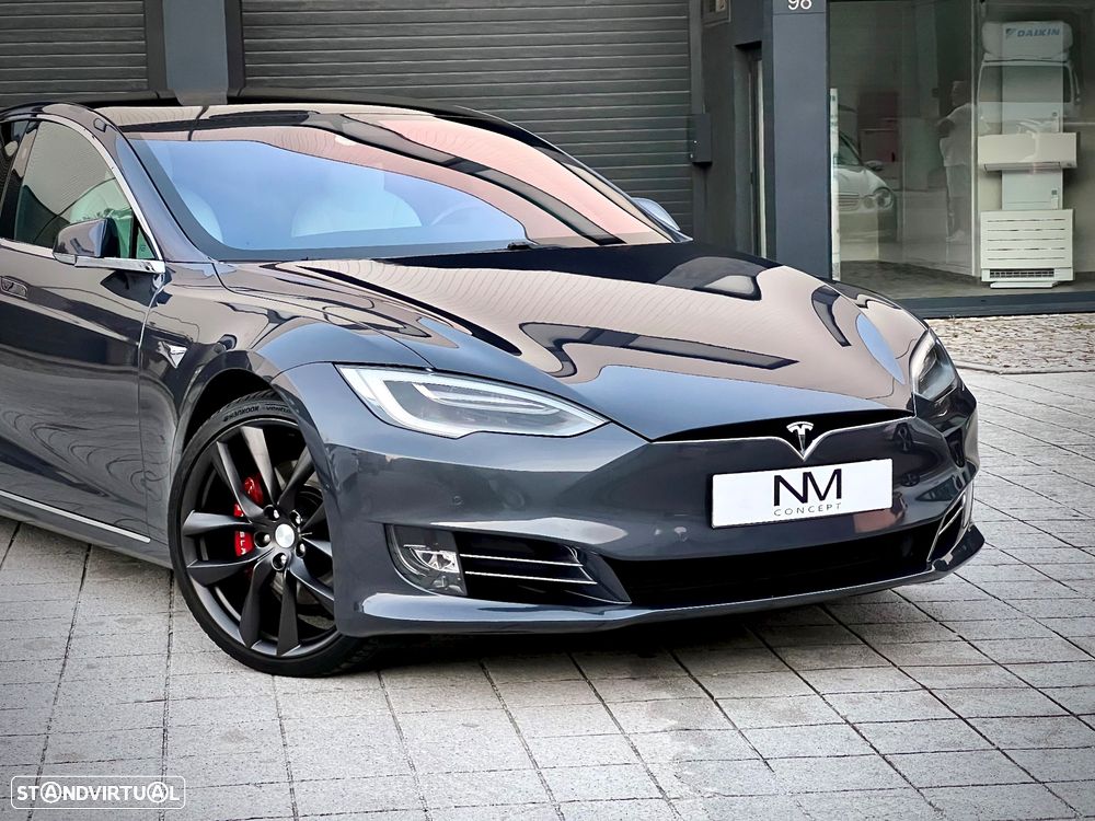 Tesla Model S 2020 photo 2