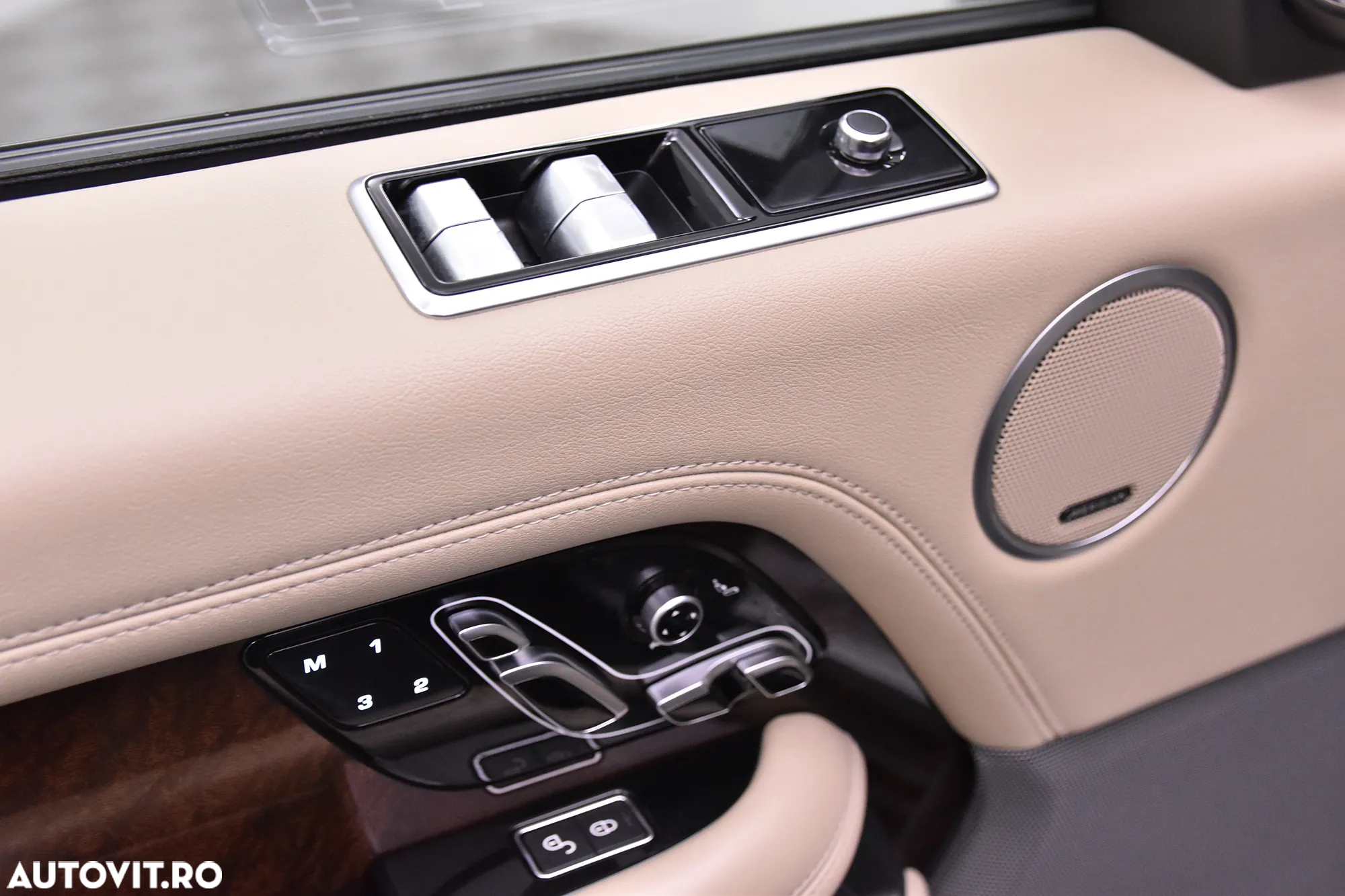 Land Rover Range Rover 3.0 l6 MHEV Vogue - 14